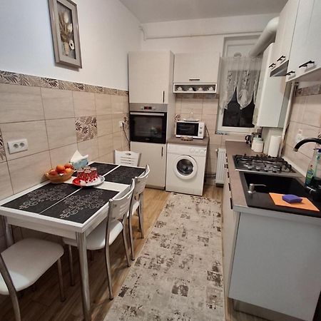 Apartament Ultra Central Marly Gura Humorului Luaran gambar