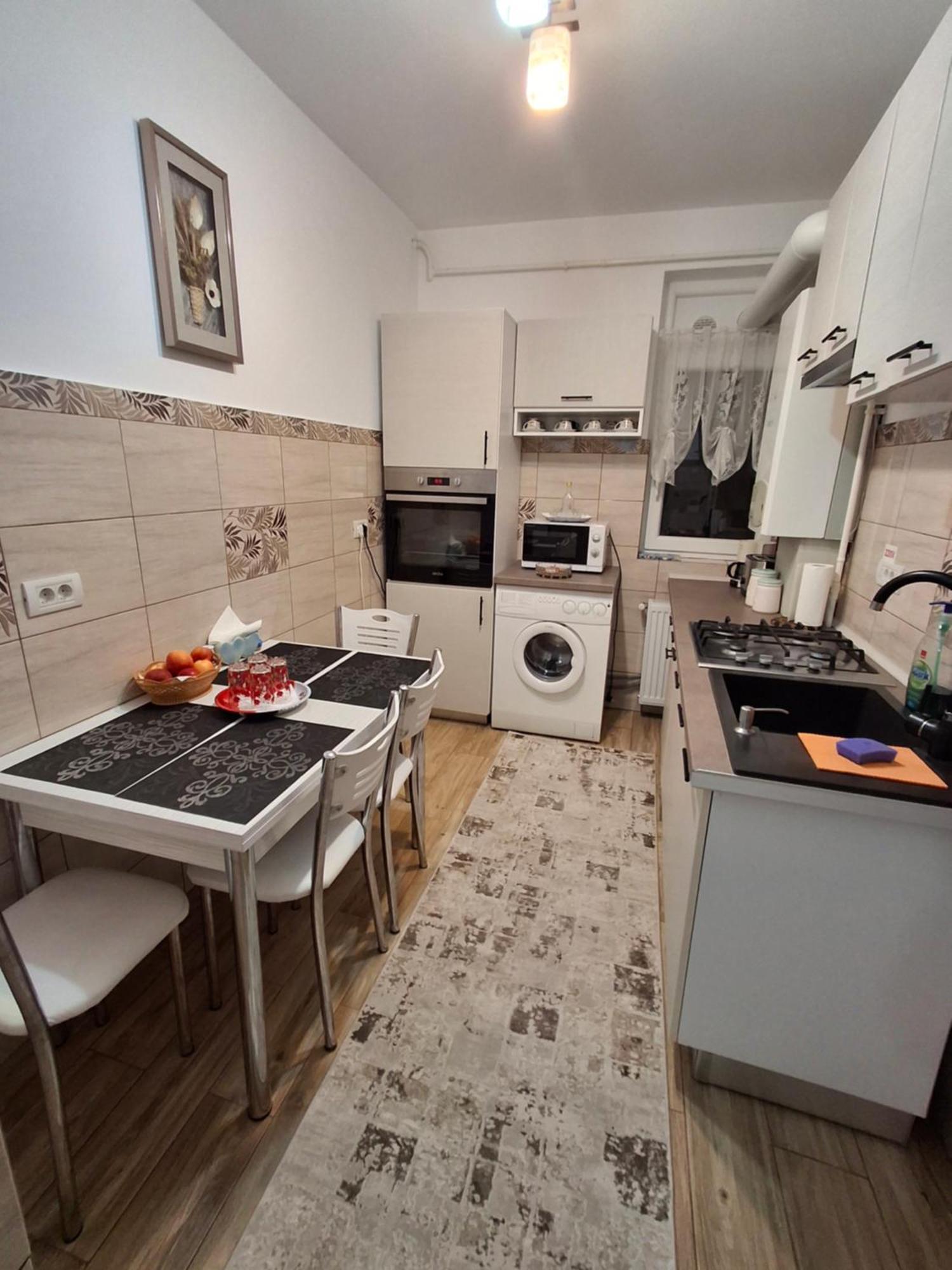 Apartament Ultra Central Marly Gura Humorului Luaran gambar